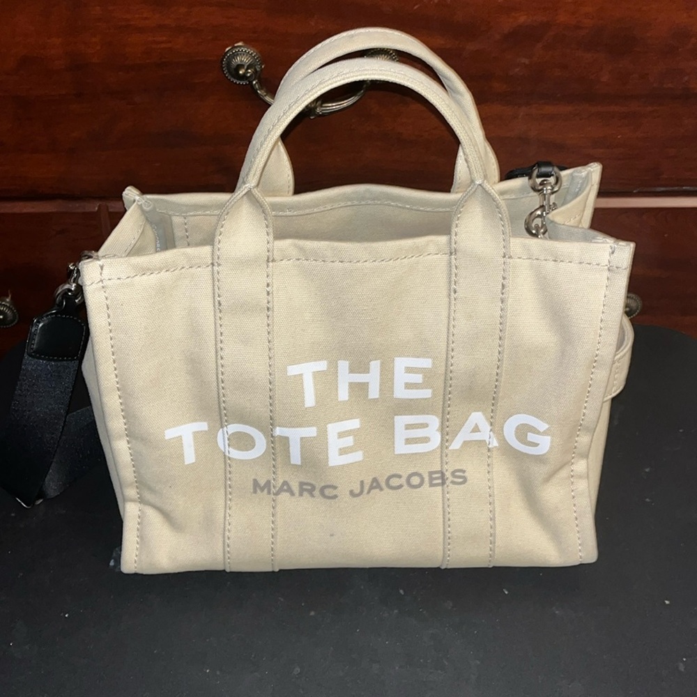 Marc Jacob’s medium tote bag